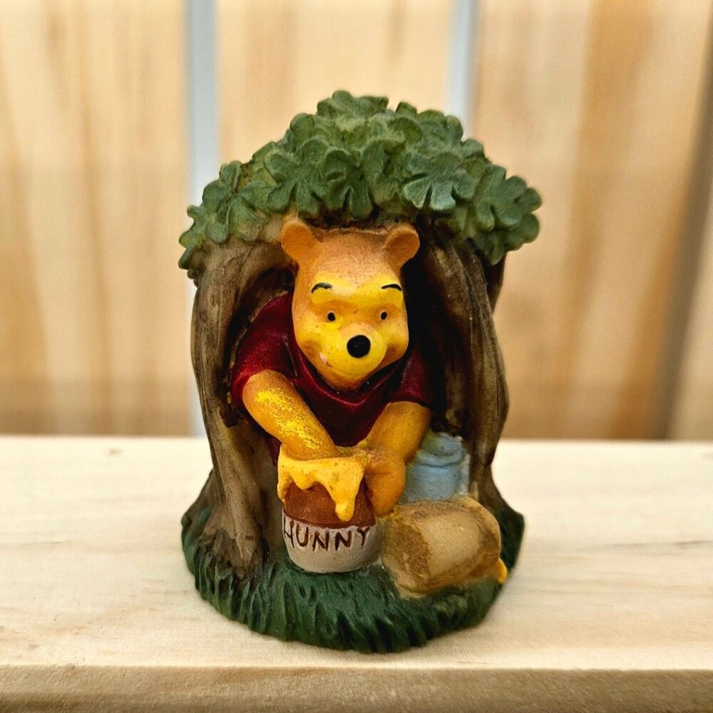 Winnie the Pooh - Walt Disney Magic Thimble Collection by Lenox